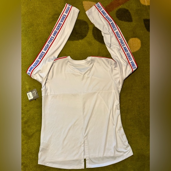White HIGH FIVES Long Sleeve ACTIVE TEE Shirt~Girl's SIZE LARGE 10-12~New W/Tags - Picture 2 of 2